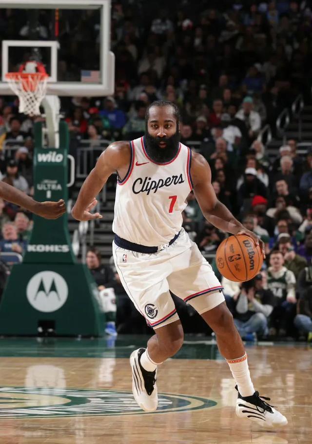 包含中国队前途光明！，哈登新星领先优势明显表现突出比赛高潮迭起的词条-华体会官方网站下载