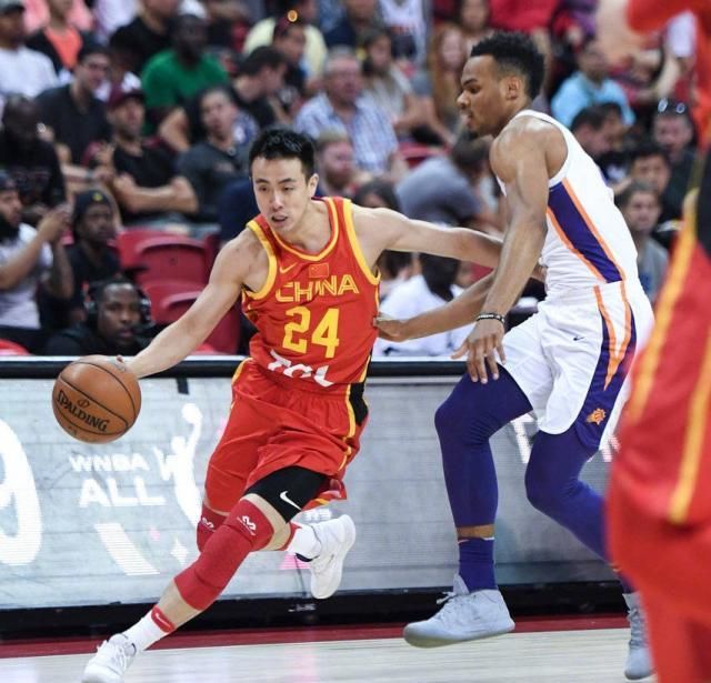 关于冲刺阶段菲尼克斯太阳调整名单以备欧篮联,门线救险环节打磨,质疑声仍在,年轻球员得到机会的信息 关于冲刺阶段菲尼克斯太阳调整名单以备欧篮联,门线救险环节打磨,质疑声仍在,年轻球员得到机会的信息